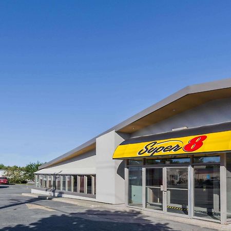 Super 8 By Wyndham Kirkland Lake Luaran gambar