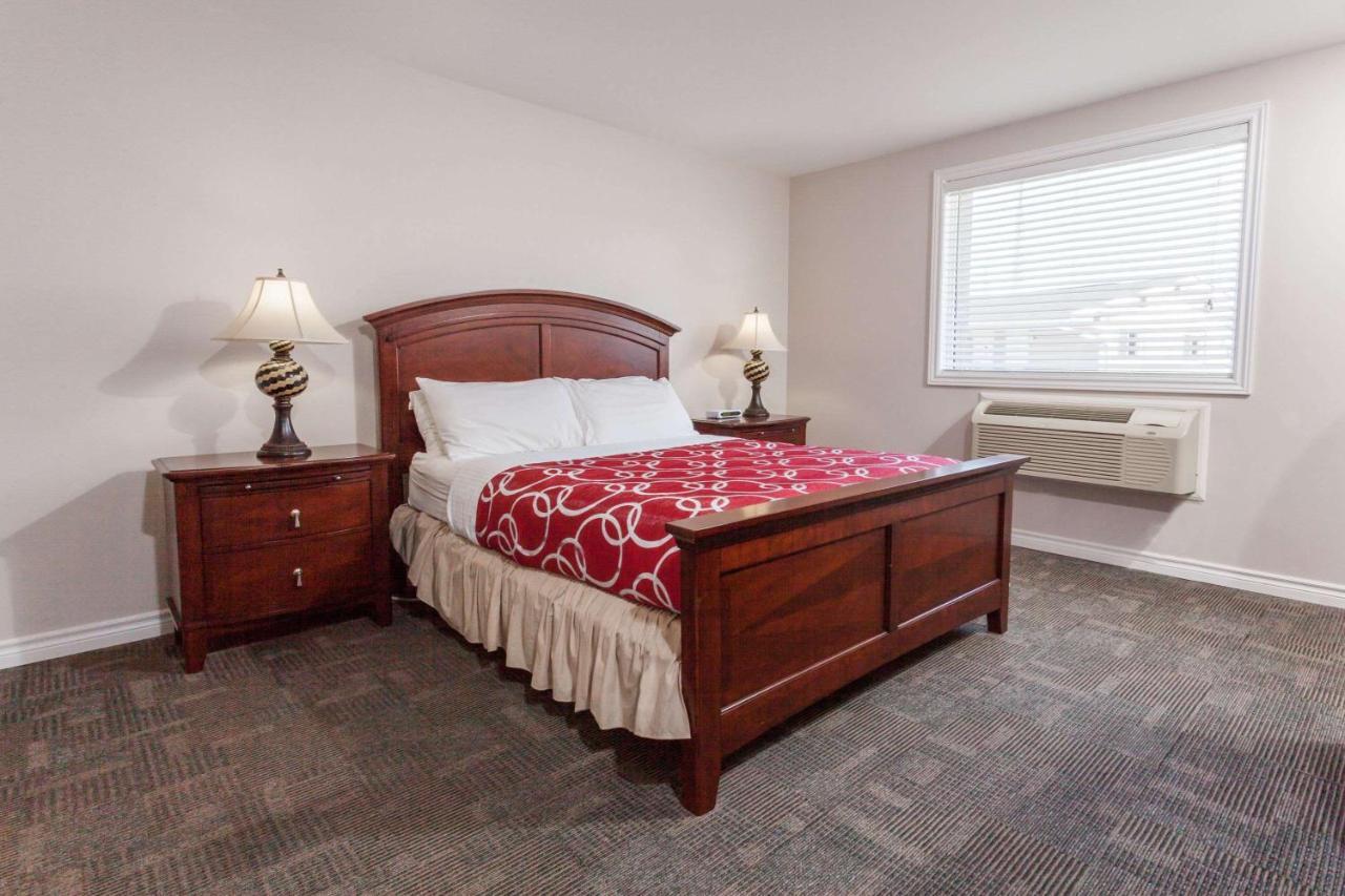 Super 8 By Wyndham Kirkland Lake Luaran gambar
